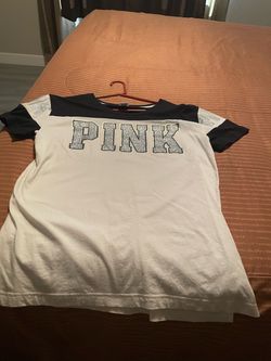 Pink shirt XL black & White