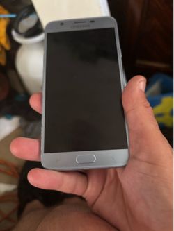 Samsung galaxy A7. (FOR PARTS ONLY