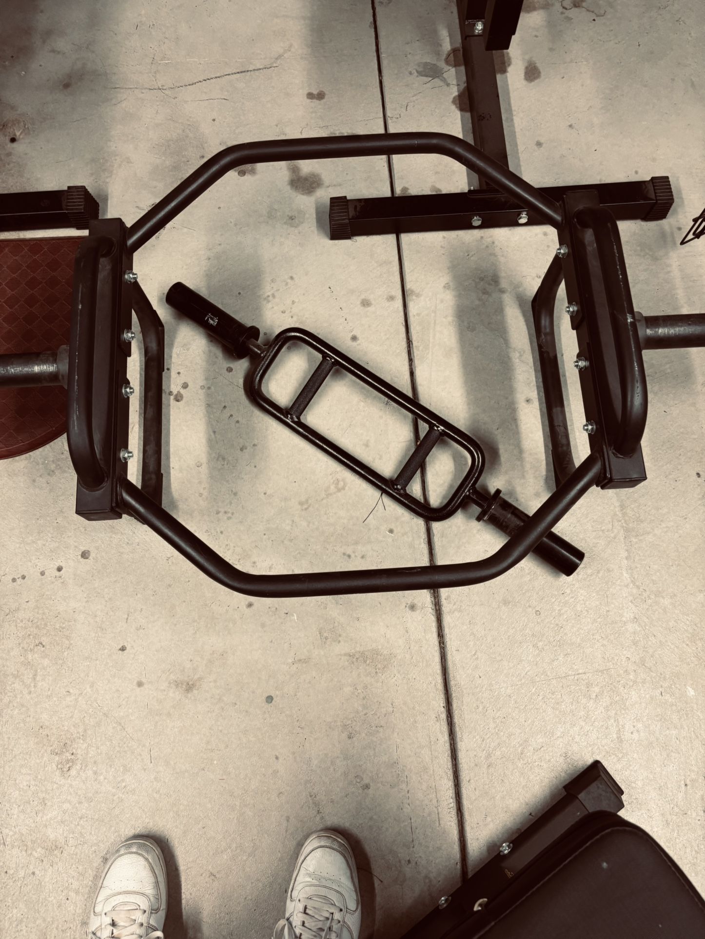 Olympic Tricep Bar & Trap Bar