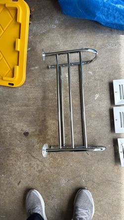Bathroom Towel Bar