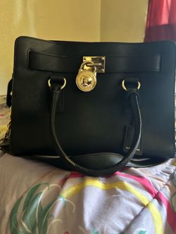 Michael khors black hand bag/ tote bag