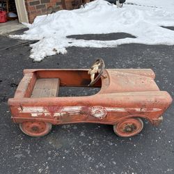 Vintage 1950’s Murray Fire Chief Pedal Car
