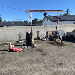 Overhead Lift/ Crane On Wheels