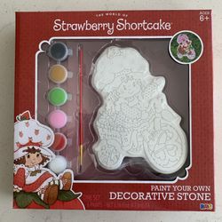 STRAWBERRY SHORTCAKE PAINT SET
