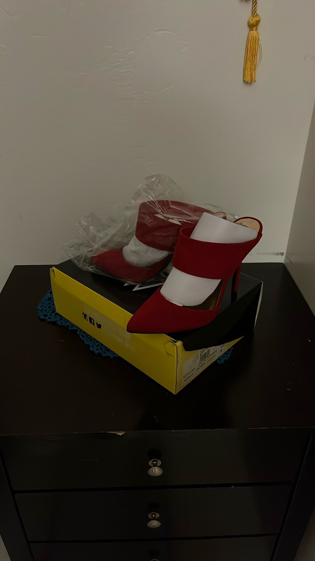 👠Red Heels