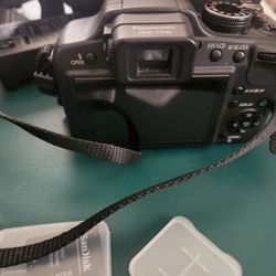 Panasonic LUMIX DMC-FZ45/DMC-FZ40 14.1MP Digital Camera - Black