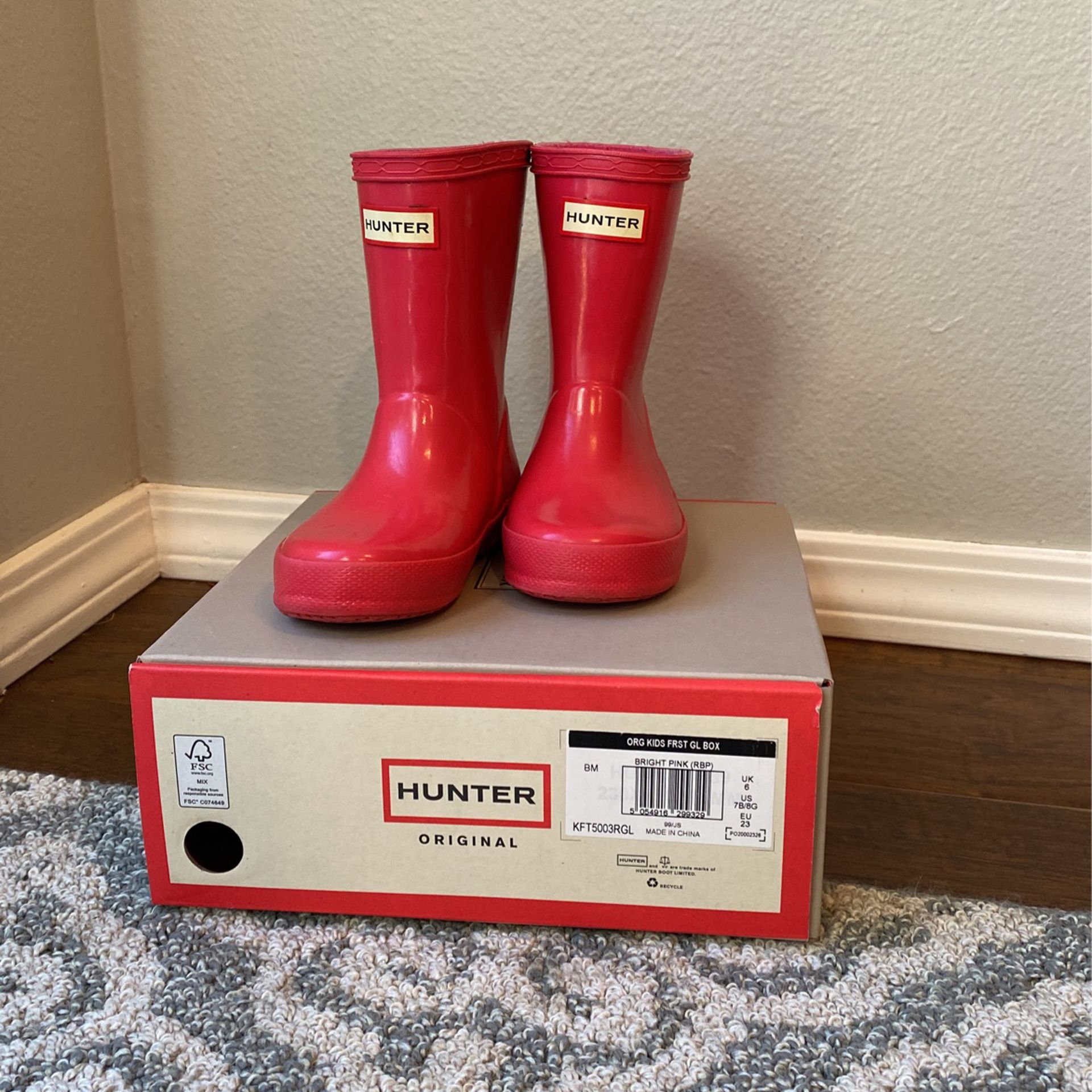 Pink Hunter Boots (size 6)