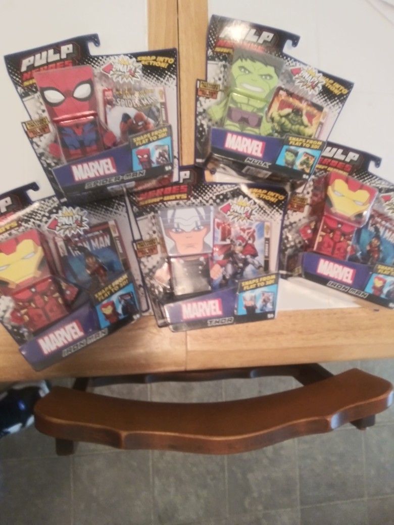 Pulp Hero Snap Bots