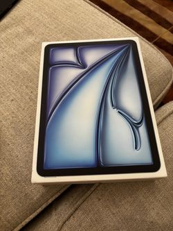M4 iPad Air 128 gb 11 inch BRAND NEW