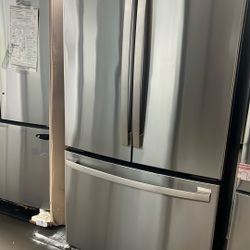 NEW OPEN BOX GE FRENCH STYLE COUNTER DEPTH REFRIGERATOR 