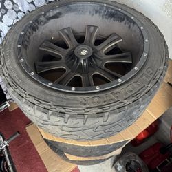 Set Of Wheels 33x12.50xr22