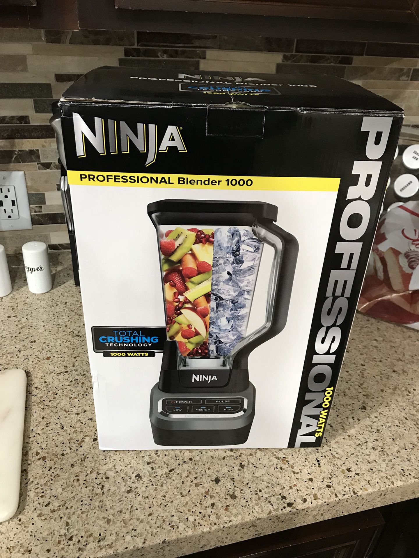 Ninja Blender 1000 Watts New