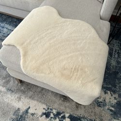 faux blanket