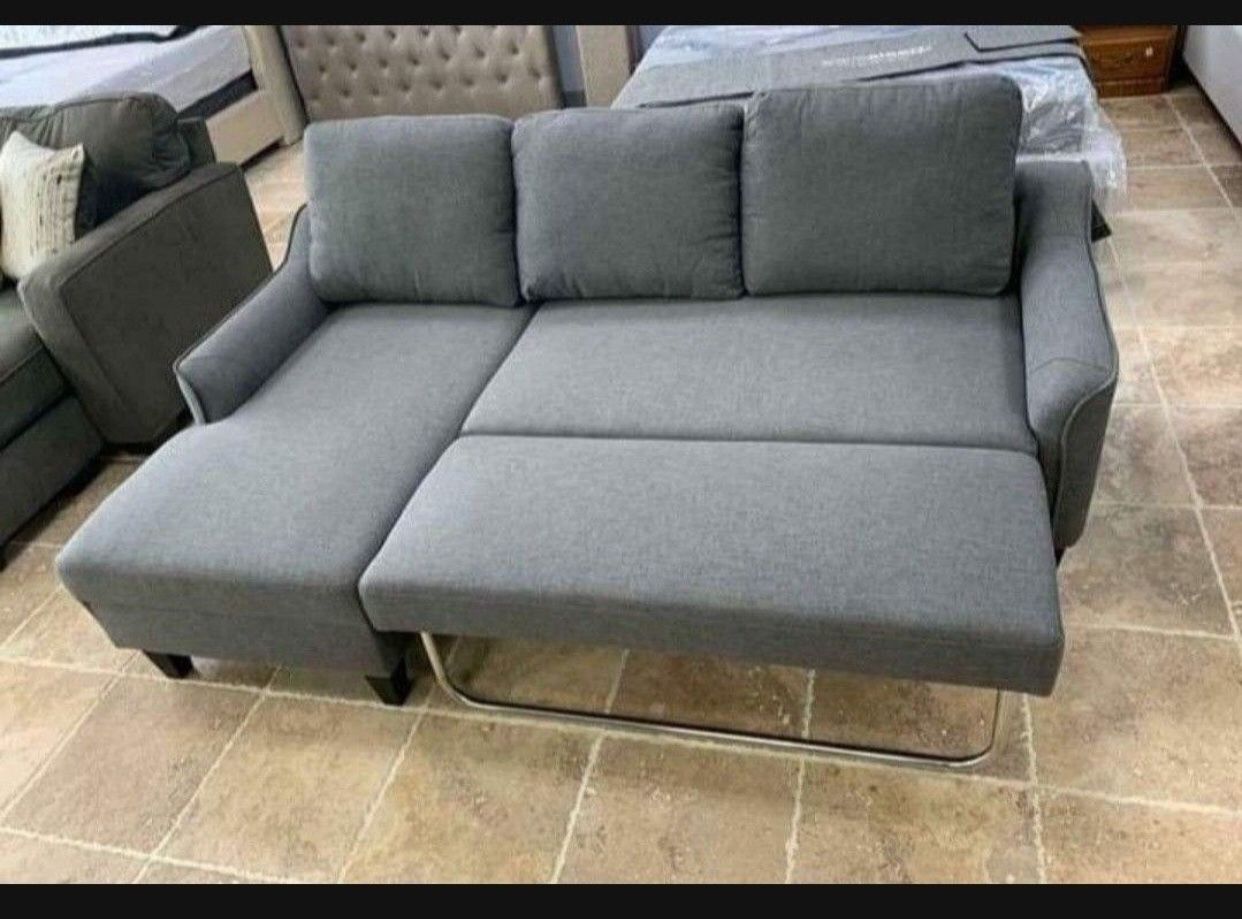 Brand New💯 Gray Modern Pull- Out Sofa Chaise💥 Sofa / Bed👌 Delivery Available