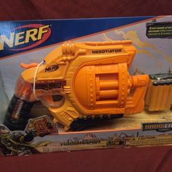 Nerf Gun - Doomlands Negotiator

