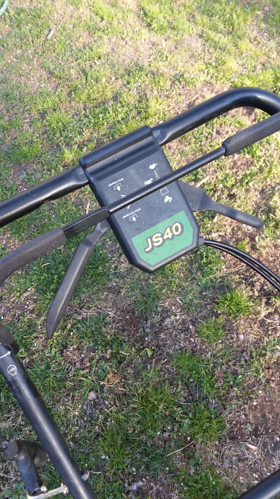John deere js40 self propelled lawn mower for Sale in Mooresville, NC OfferUp