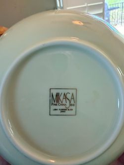 Mikasa "Florisse Black" china
