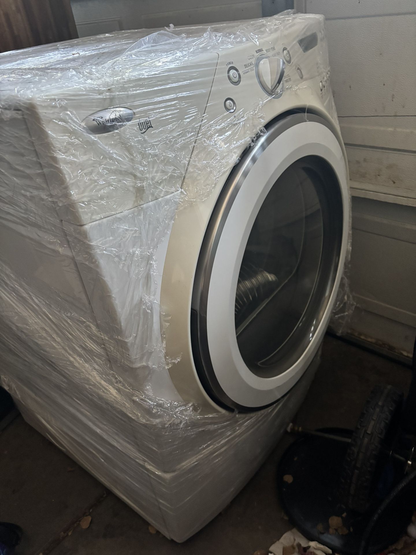 (GAS) Whirlpool Duet Dryer