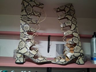 GUCCI SNAKE BOOTS read dec