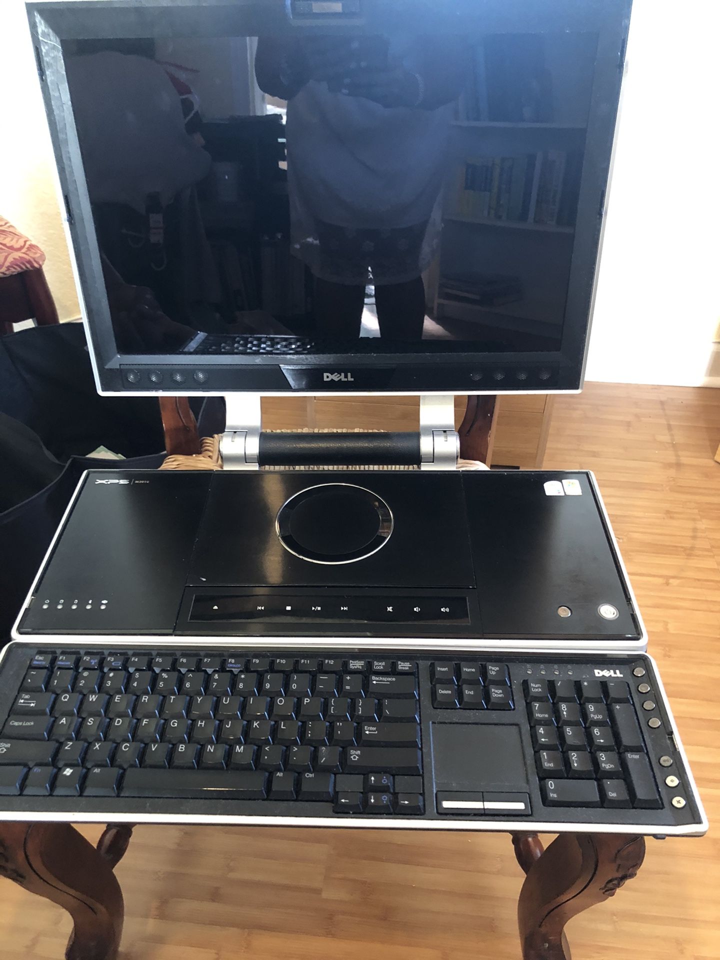 DELL laptop XPS M2010 —-$200