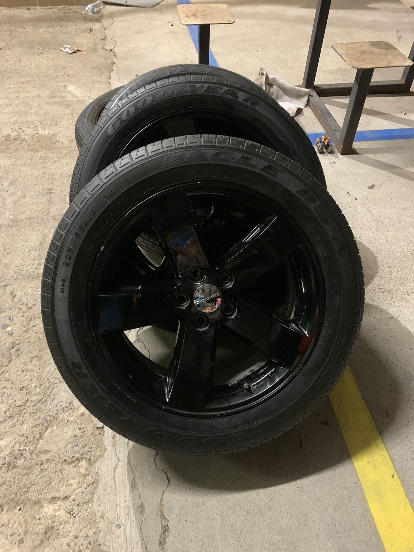 Rines Para Dodge Challenger / Charger ,Buenas Llantas