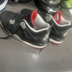 Jordan 4 