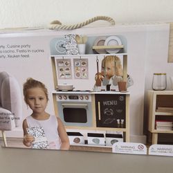 Speedy Monkey Kitchen Party playset