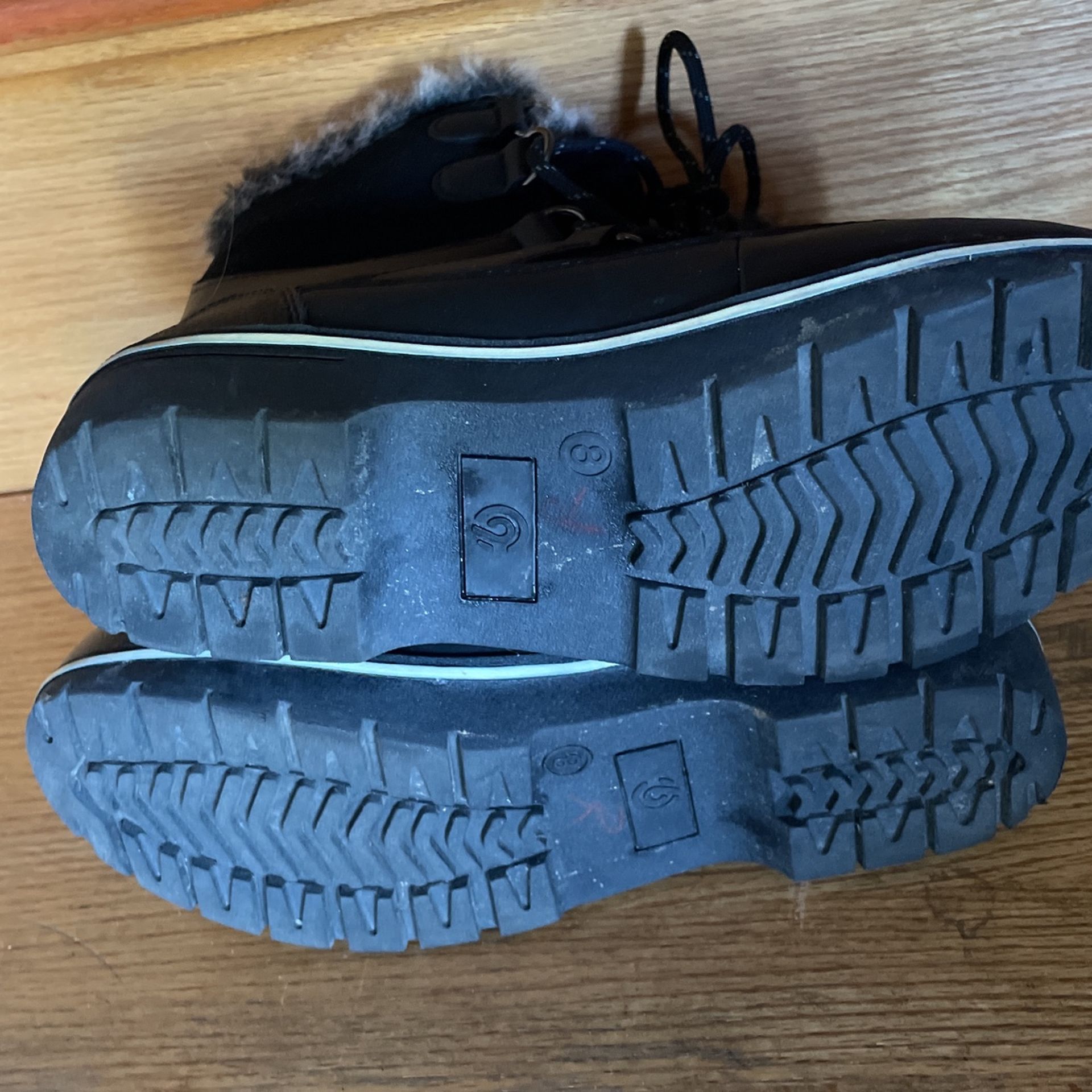 Champion leather With Faux fur W 8 Snow Boots Black Boots