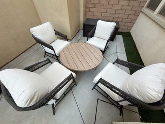 5 Piece Outdoor Patio Set – Rope Armchairs & Round Coffee Table