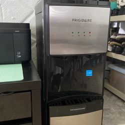 Frigidaire Mini Frieze