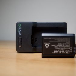 Re-fuel Battery With Charger (NP-FW50) 