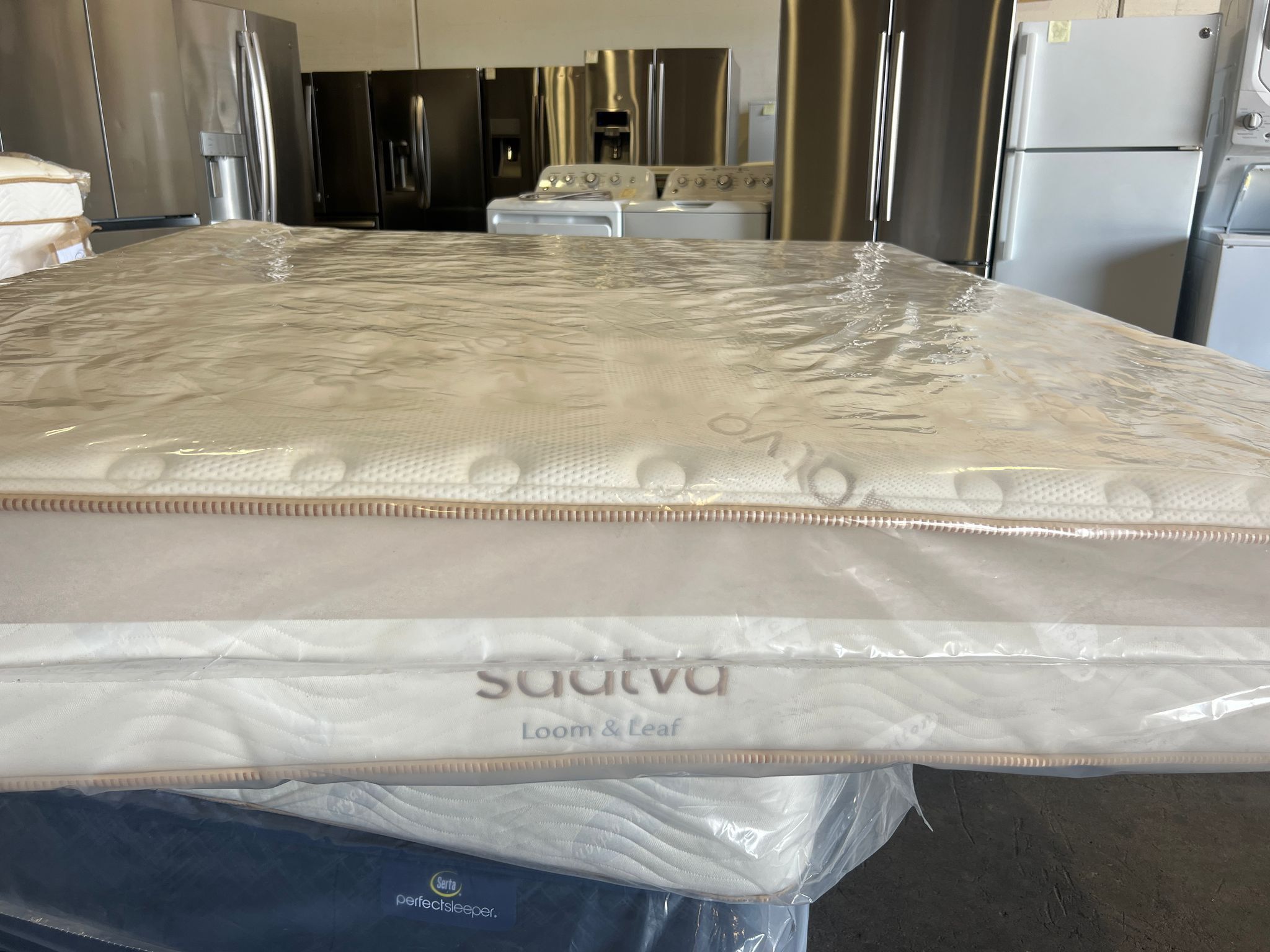 KING MATTRESS SAATVA LOOM and LEAF Firm $789