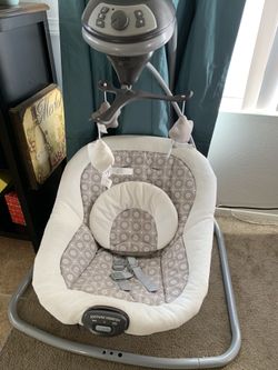 Graco baby swing. Great condition