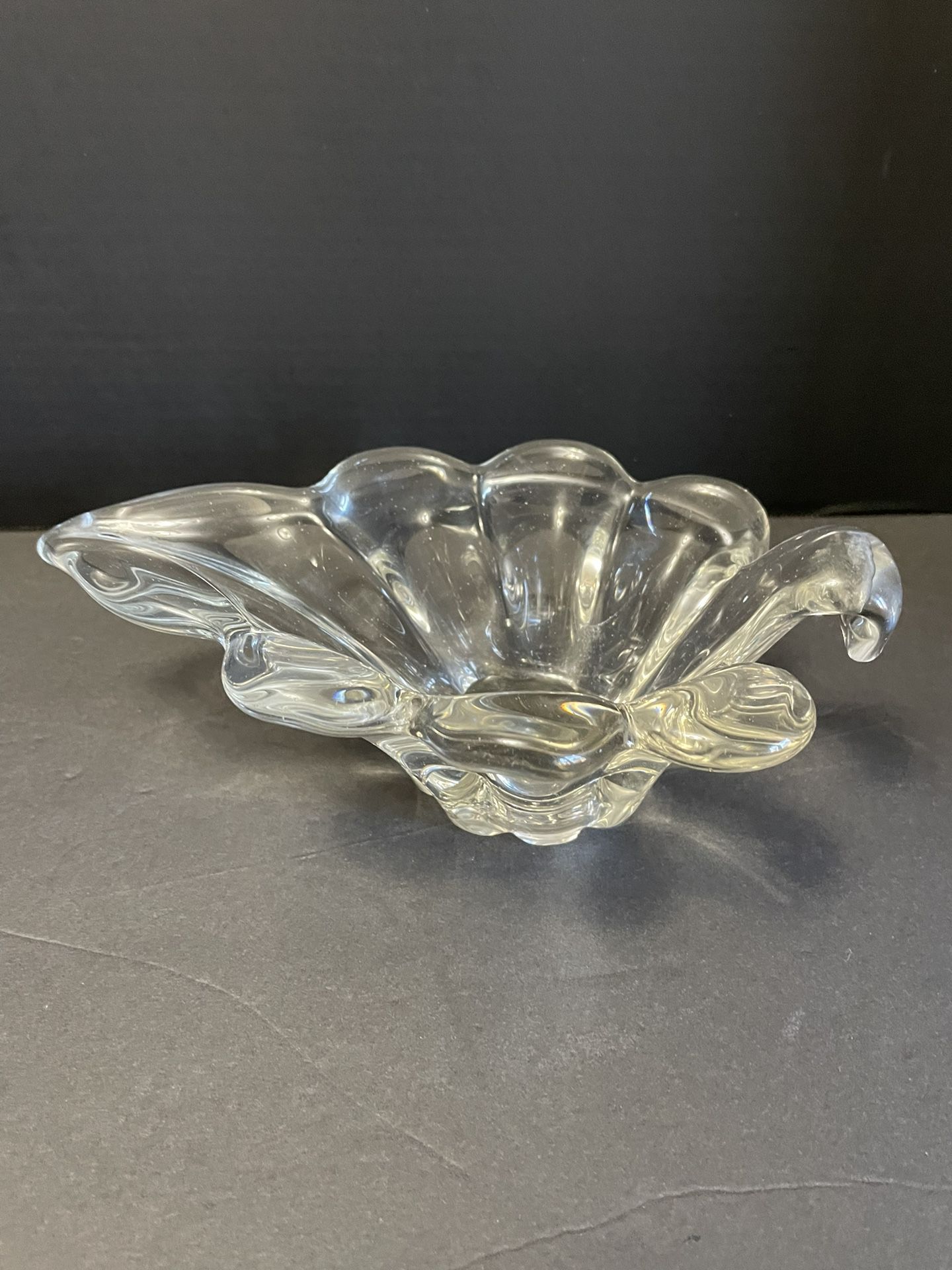 Vintage Art Glass Heavyweight Leaf Bowl 