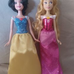 2 Princess Dolls Snow White And Slepen Beuty Both For $18