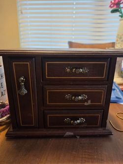 Vintage Style Wooden Jewelry Box Armoire by Jay – 3 Drawer Jewelry Chest
