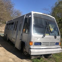 1989 cummins inline 6 diesel engine Conversion  Bus Motor Home