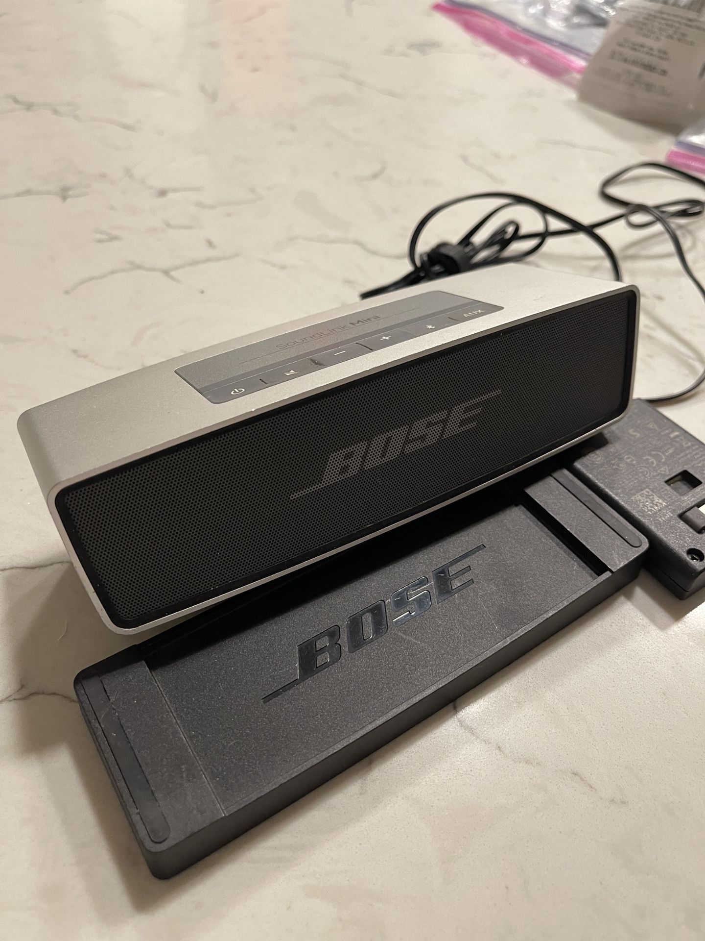 Bose SoundLink Mini w/ Charging Station