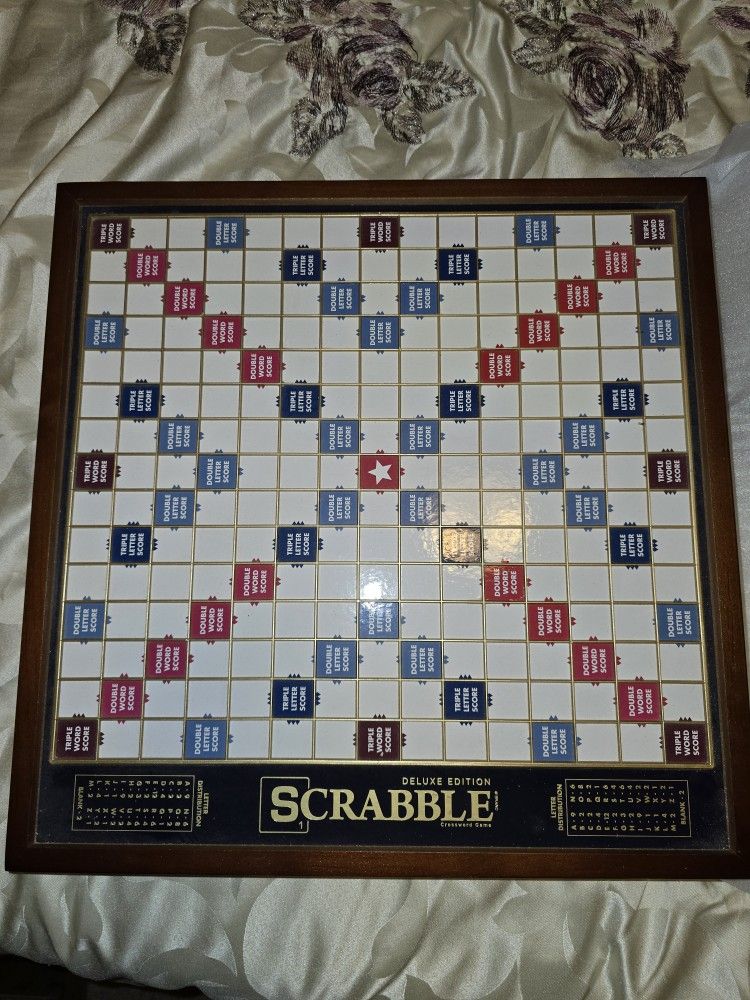 Scrabble Deluxe Edition