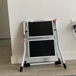Foldable Mini Ladder
