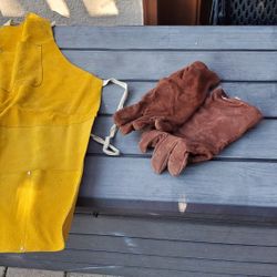 Chicago Electric Weldi Flux 125 And Welding Helmet 