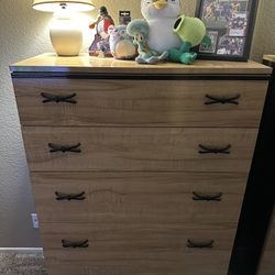 Dresser 