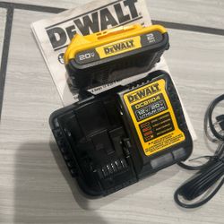 Battery  And  Charger  Dewalt  Brand  New   Firm  Price
