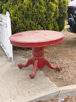 Free Table - Spring Valley