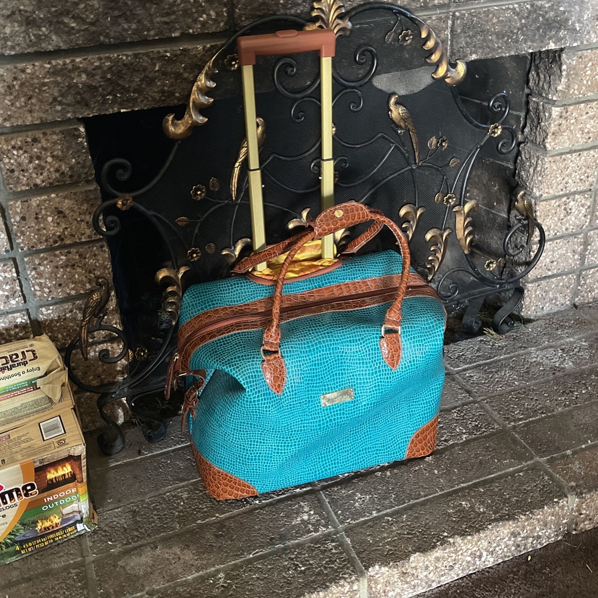 Samantha Brown Luggage Rolling Bag