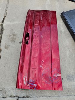 Chevy Silverado 1500 tailgate oem