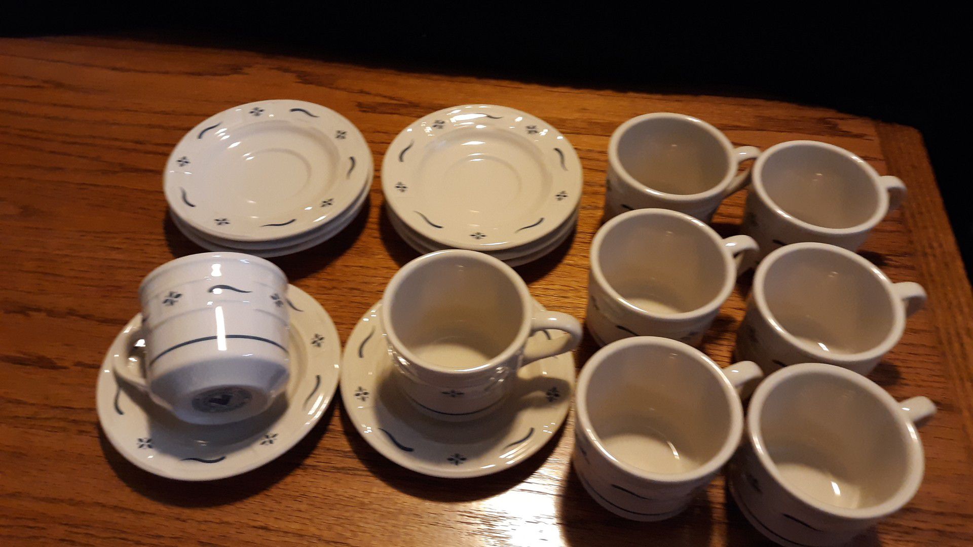 Longaberger Traditional Blue teacup & saucer (set of 8)