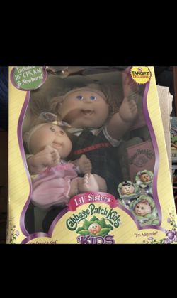 2006 Collectible- Cabbage Patch sisters 2 dolls