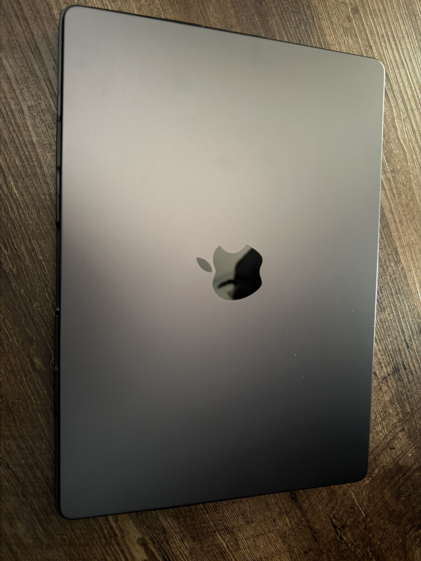 Apple MacBook Pro 14” M3 Pro - 18gb Ram - 512gb - 