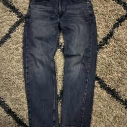 Levi’s Baggy Jeans